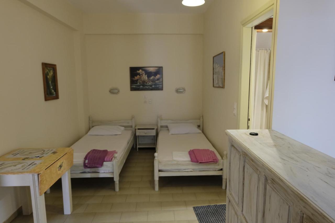 Taxiarchis Apartments 斯基亚索斯镇 外观 照片